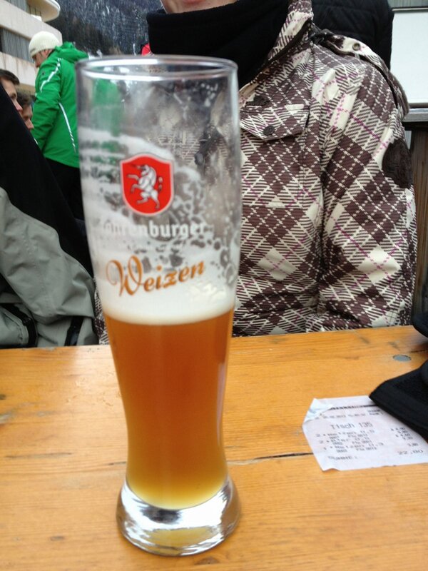 heropoppens's tweet photo. So een welverdiende #weizen met B&amp;G, Jim Ramon om #Stanton http://t.co/ZyZwK4yh