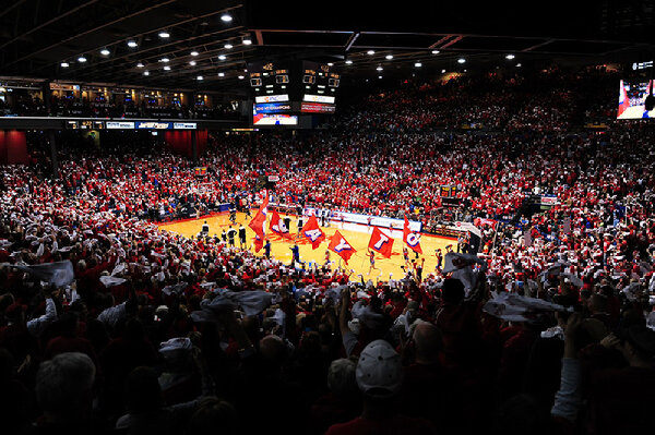 DaytonFlyers's tweet photo. Why we love the #ILOVEUD campaign, the Flyer Faithful! #DaytonFlyers http://t.co/WqkaGPsj