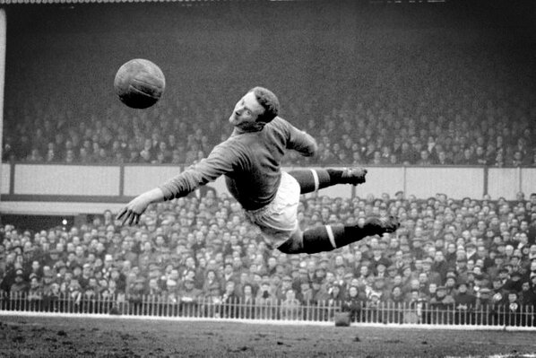 mattlee306's tweet image. Harry Gregg #absolutehero