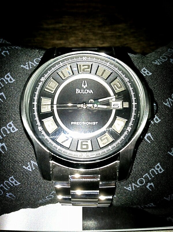 b_mitchell84's tweet photo. New timepiece. #bulova http://t.co/ymBSVk74