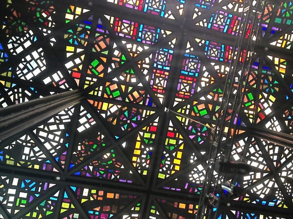 _DanielleKK's tweet photo. Looking at art in a different light. #visarts13 http://t.co/u1igCmg0