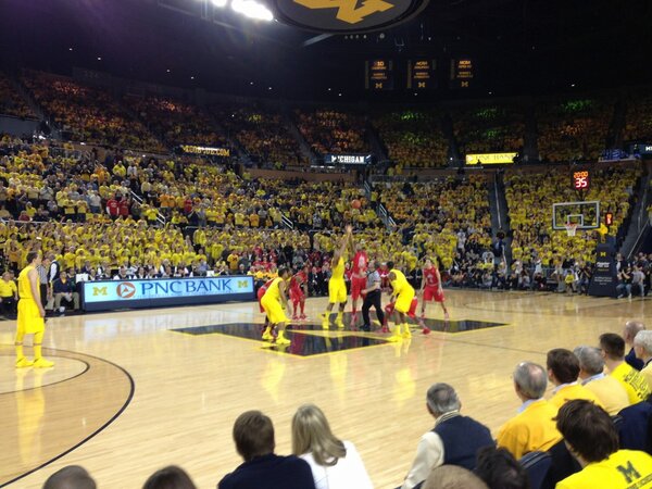 DonFlutz's tweet photo. Let's go blue! @jtgordy @JohnHaesler http://t.co/UxPEgZRu