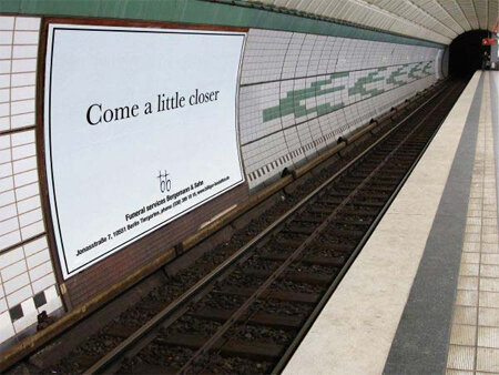 Anti_Ad_Inc_'s tweet photo. 悪用したい事例 -葬儀屋広告- http://t.co/TKBdh4Os