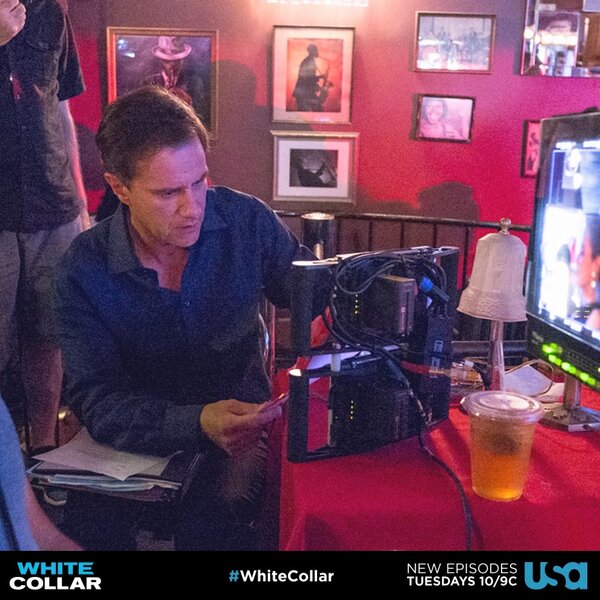 White_CollarTV's tweet photo. West Coast, it's your turn! RT if you're watching an all-new #WhiteCollar, directed by @TimDeKay, NOW! http://t.co/ZZBL25yj
