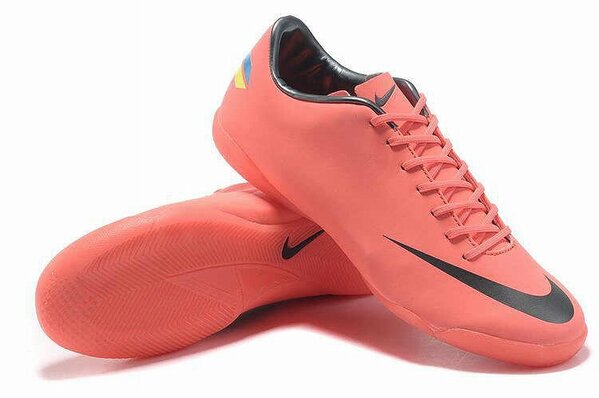 FSsportStore's tweet photo. Mercurial Mango http://t.co/LyayDYFJ
