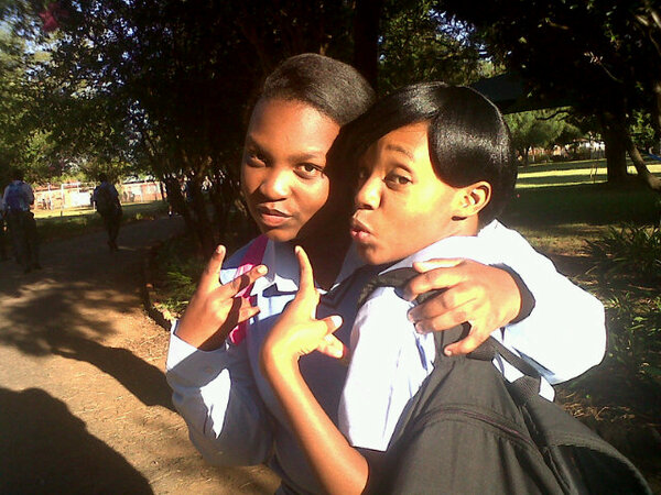 bubu_nerdified's tweet image. I love this girl I&apos;m with...she&apos;s just that awesome like she&apos;s geee