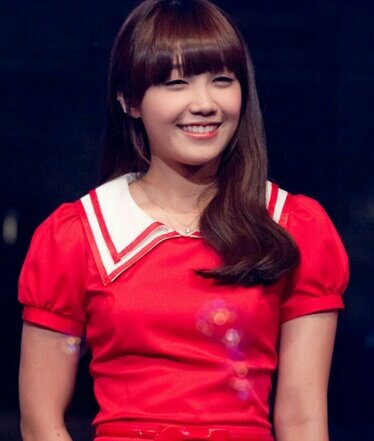 TJPNQ's tweet photo. 멍 ~ 아이 심심해 .. - 은지렁이 - ( 아 !! 억지웃음 !! 은지야 얼굴피자 *^___^*) http://t.co/JV6io4F2