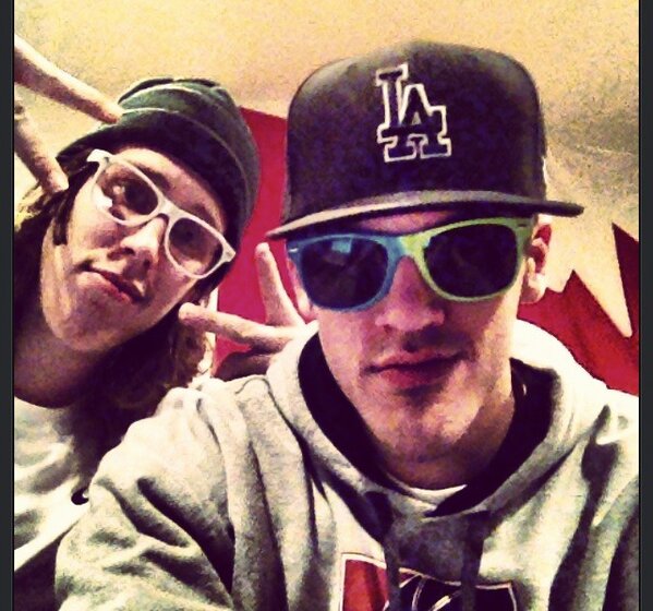 drewbarham43's tweet image. Out here with @BigKelz13 just chillin'... #DancingFools #Fly