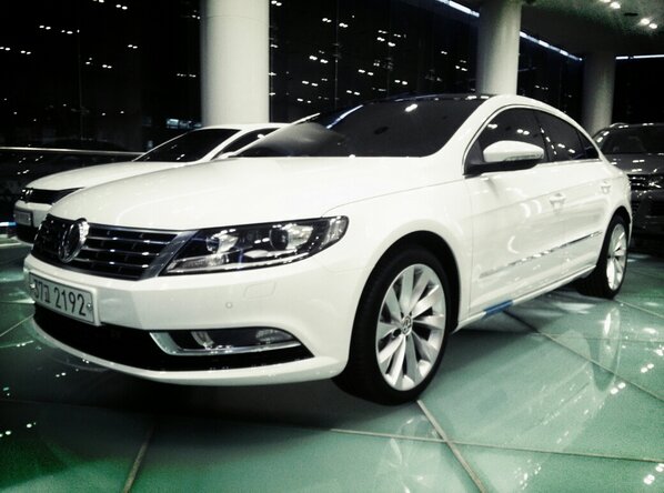 tigerihq's tweet photo. CC

170마력 35.7토크
공인연비 15.3km
디자인 만큼 잘 빠진 디자인과
성능
TSI 4390만원
BMT 4790만원
4motion 4990만원
가격대비 최고 기량 http://t.co/fTH6n5ZG