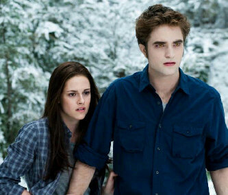 BellaC_INA's tweet photo. ohmy<3 @EdwardC_INA RT @twisagacovens: Edward always protect his Bella ♥ http://t.co/LNnLlxni