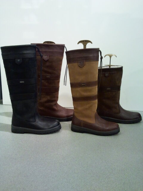 Met dit weer toch droge en #warme voeten? Wij hebben alle maten #dubarry #laarzen in huis!