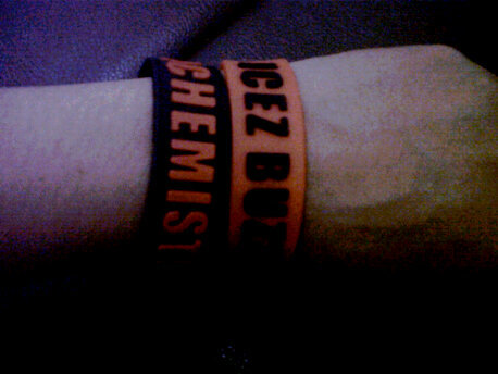 yang ngaku ngefans sm <a href="/cezicez/">cez</a> ayo pesen gelang <a href="/IBC_indonesia/">ICEZ BUZZ CHEMISTRY</a> \(´▽`)/ cuma ada di <a href="/BUZZ_CAMP/">BUZZCAMP Distro</a> lho ;)