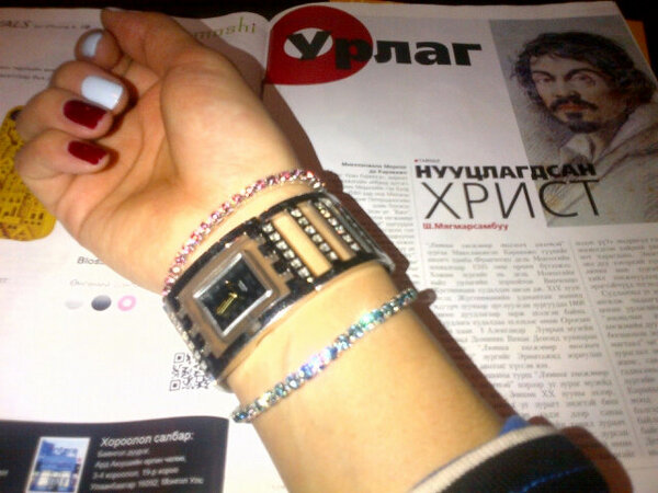 OnyTs's tweet photo. Accessories http://t.co/JRs4D0Gf