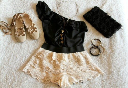 CuteGirlStyles's tweet photo. RT als je dit setje leuk vindt. http://t.co/XEtDJCp9
