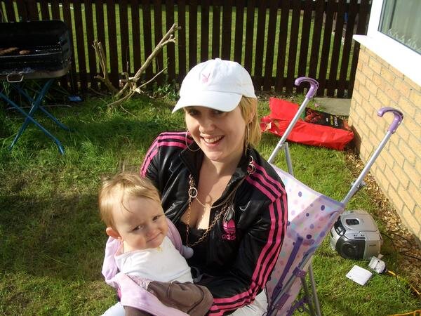 leankarter's tweet photo. my big girl and her  baby ellie may http://t.co/JW07Hjzp