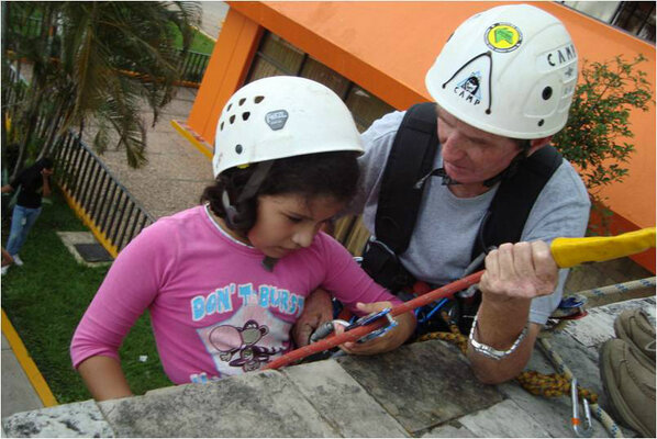pciviltuxtla's tweet photo. Otra del Recuerdo...Victor Erwin Samayoa DEP http://t.co/A8GddG2h
