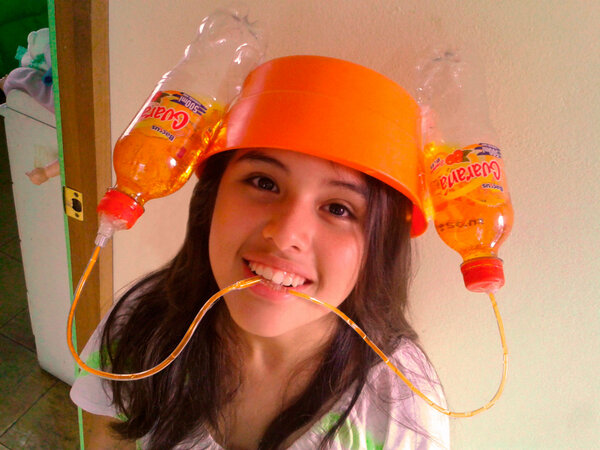 SkyChelo's tweet photo. #SoyÚnico porque paro creando cosas locas en mi casa y mi mamá ya no sabe qué hacer conmigo :D @guaranabackus http://t.co/FgJIBBSX