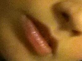 YeseYese's tweet photo. Kiss!! http://t.co/OJkm7jiw