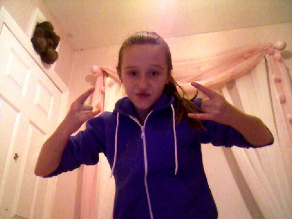 meganharrisonD's tweet photo. @DylanSlay3r2001 to you bby love u http://t.co/GpbMG9Qr