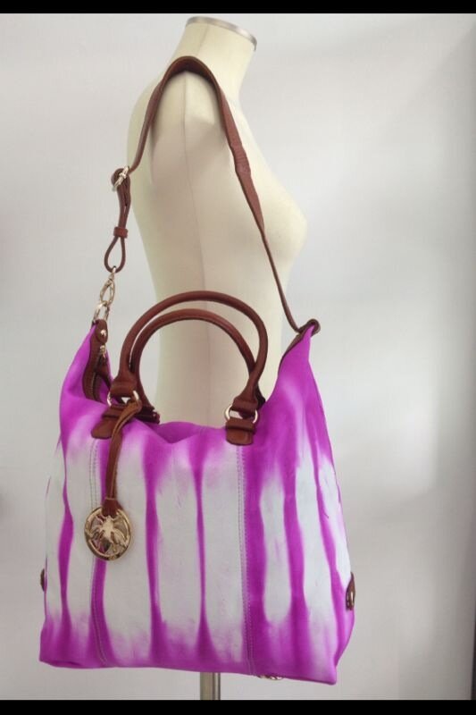 CIAO_PANAMA's tweet photo. nueva coleccion de carteras en CIAO de via españa con los mejores descuentos para ti en este mes del amor!!! http://t.co/SoPdJAU5