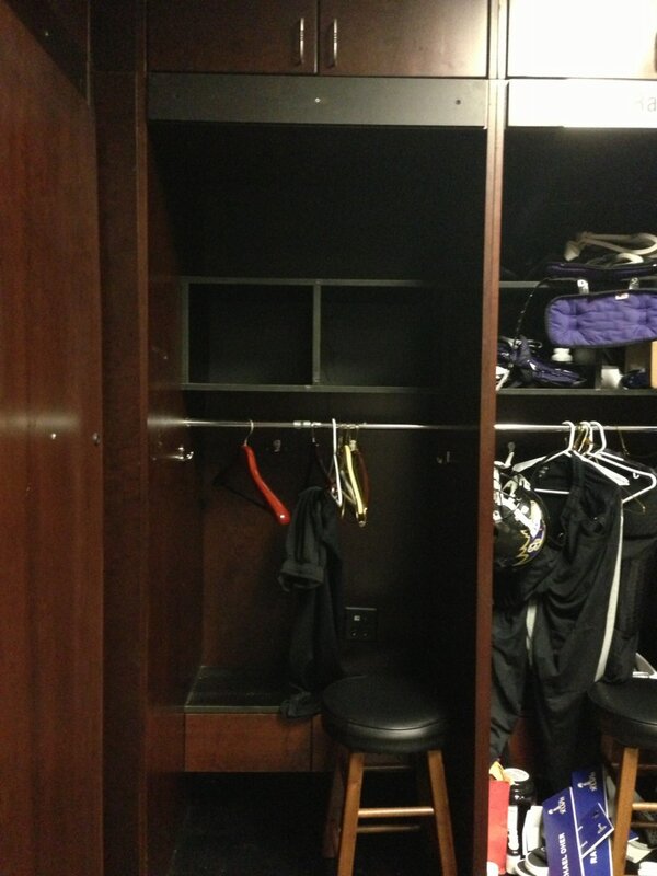 coffeeonthe50's tweet image. #rideover #thanksray RT @Ravens: Ray Lewis has left the building. bmob.us/506