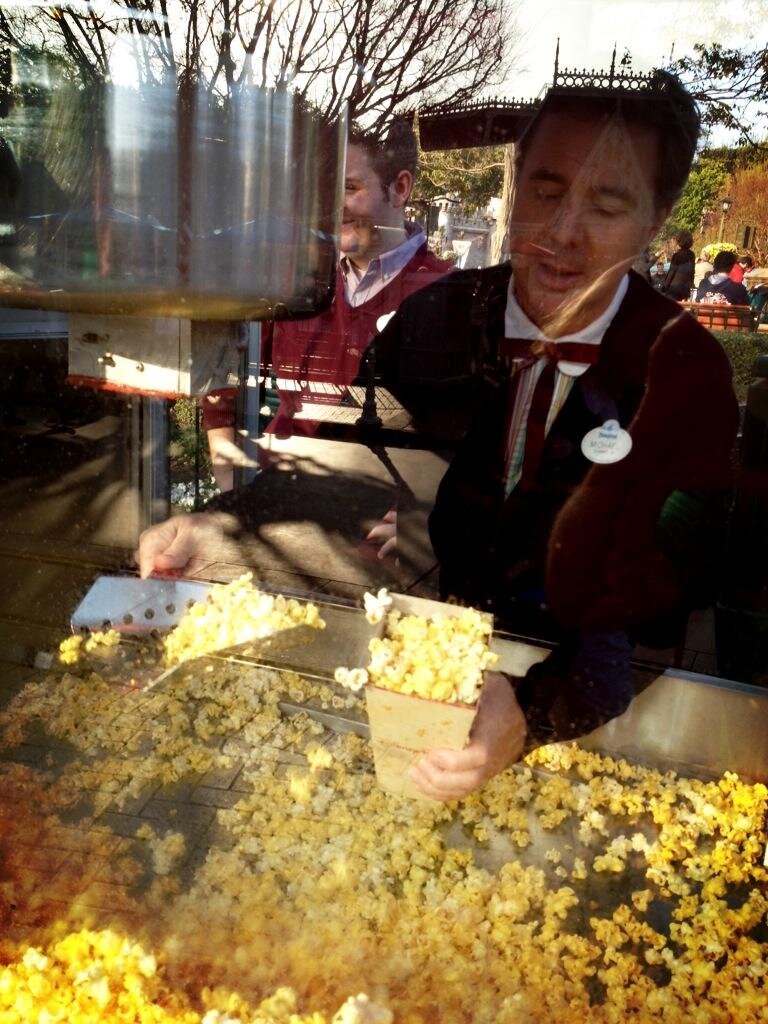 BCdh-dFCYAE_uuL.jpg:large