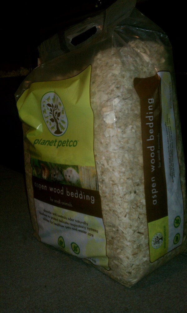 MikesBallPython's tweet image. Nice big bag of adorn bedding