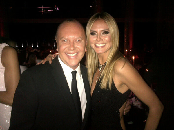 heidiklum's tweet image. Celebrating all the amazing work @amfAR does with my date @michaelkors.