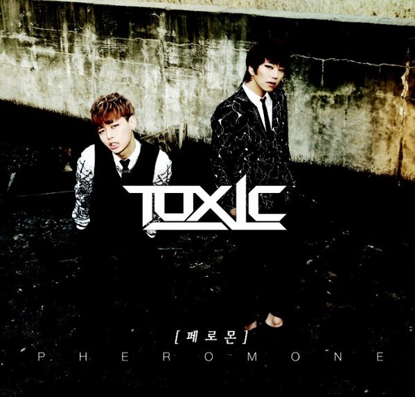BandToXic tweet picture