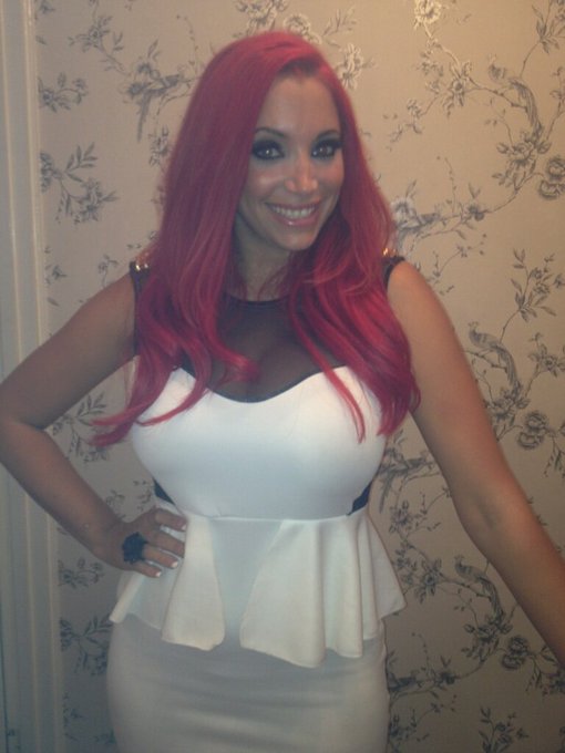 Watch PORCHA SINS's leaked NSFW photo on TwXstars