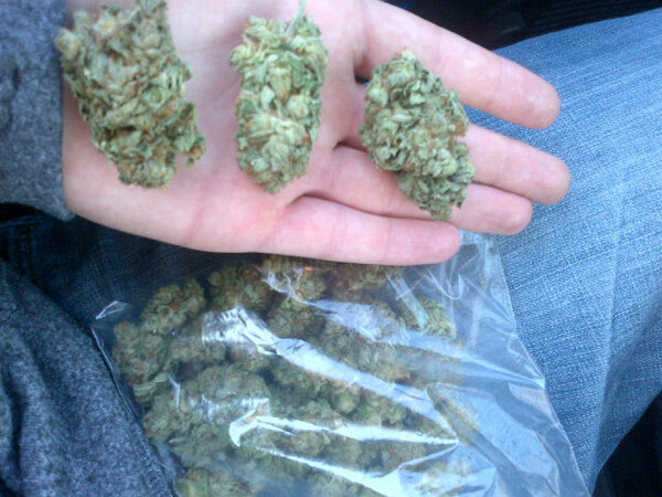CrucifixGaming's tweet photo. High life, high price, do this shit every night http://t.co/j7vSV2pV