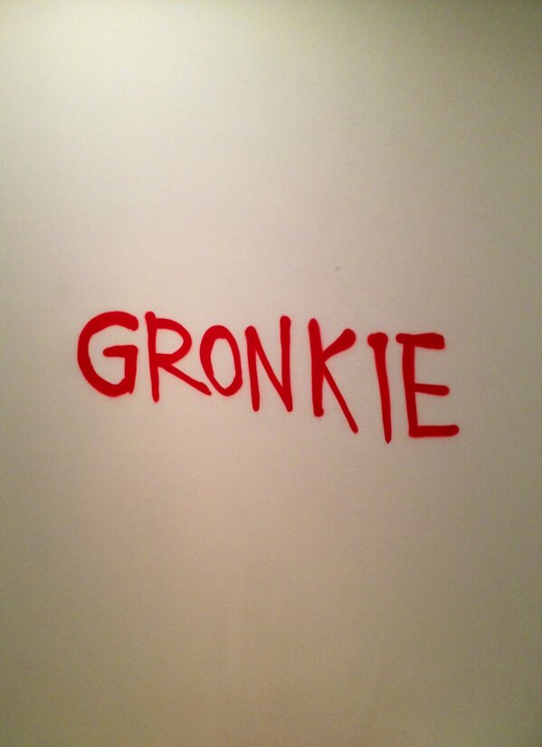 MARIAHTHEBLACK's tweet photo. @therealjimricks @MARIAHTHEBLACK @TriskelCork # exceptionallygreatsmallmonumentssynchromaterialismgronkiebertie http://t.co/WkGkY48c