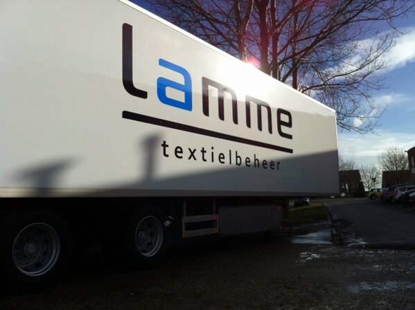 Trots op onze nieuwe trailer! <a href="/LammeGroep/">Lamme Textielbeheer</a>