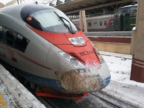 dsfox's tweet photo. Скотч. Сапсан. РЖД. http://t.co/8VMZR7jz