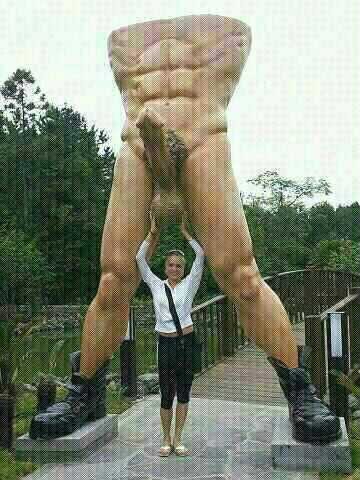 crazyamey1's tweet photo. Hand job. . http://t.co/rZuveJBV