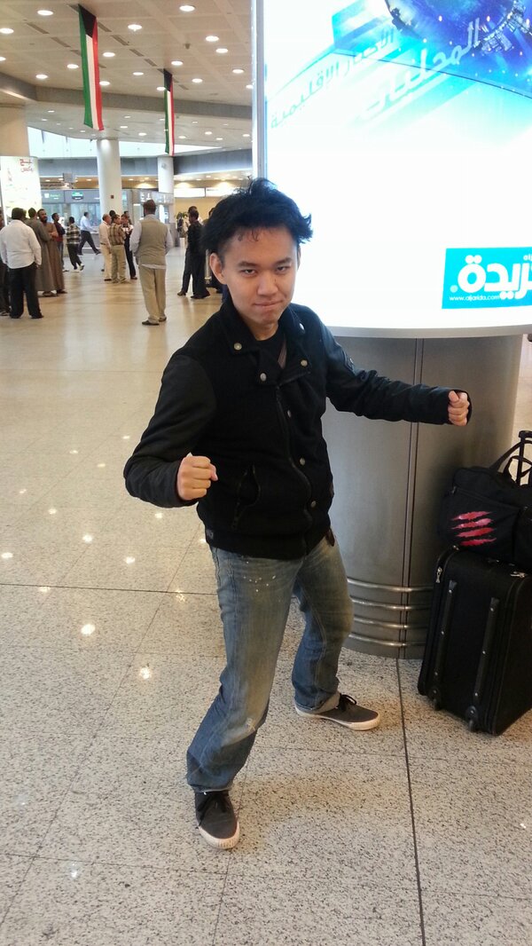 ウメスレ民が指摘する ゲーセンにいる奴の背が低い理由