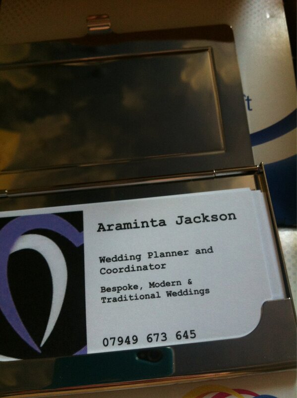 Araminta_evissa's tweet image. Hello business cards! #finallyarrived #weddingplanner #evissaweddings