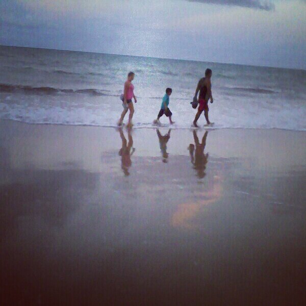 _AndressaR_'s tweet photo. #Irmão #Pai ♥ http://t.co/rOfREFEr