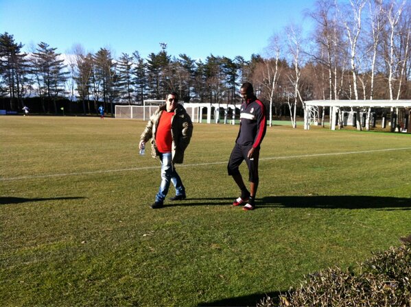 Milan, Balotelli si chiarisce con Raiola e Paolo Berlusconi (FOTO) 31 BCgcIbMCQAAv4YB