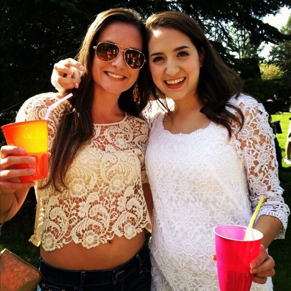 KatlynMarie_S's tweet image. #tbt #springfest2012 Missin you Emma!!!! 🍹 #goodtimes