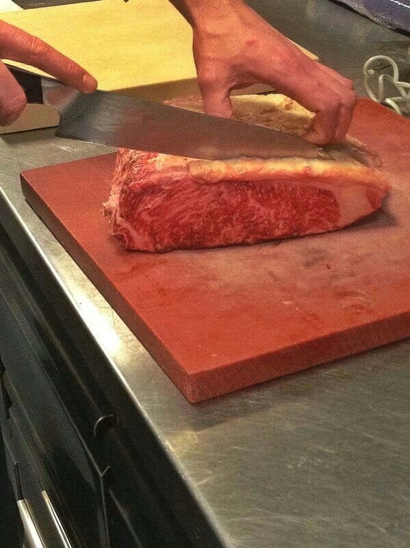 SoenilBahadoer's tweet image. Morgen hebben wij nog tafeltjes vrij voor ons geweldige Wagyu Menu! Wat dacht u van wagyu Asian style met kaviaar?