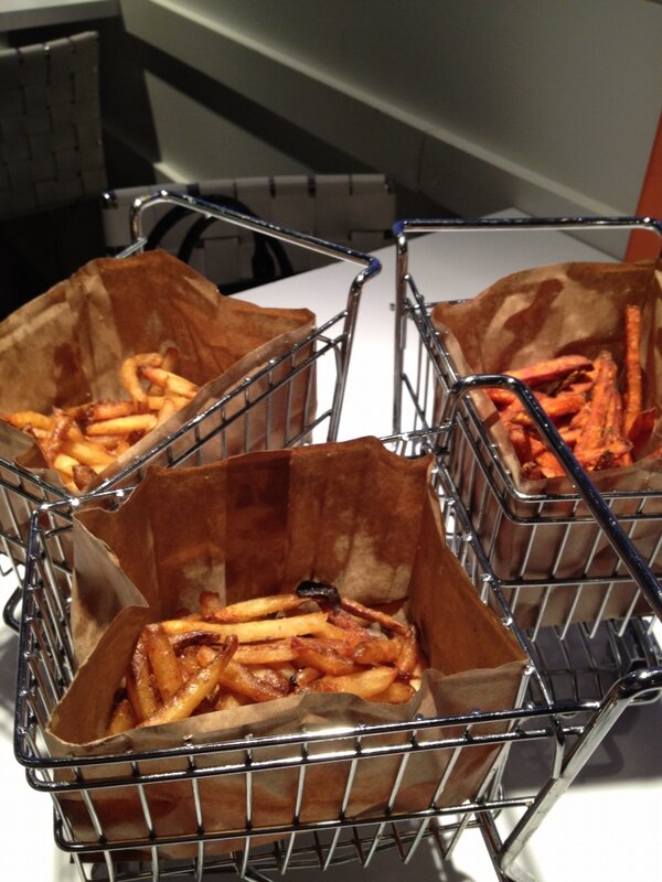 danibeyer's tweet image. Truffle fries, fire fries, and sweet potato fries! Love the carts! @blancburgers