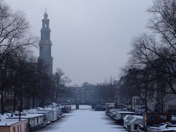 T_Roth's tweet photo. If you don't like the weather in Amsterdam, give it a couple of minutes http://t.co/TscYBB2B
