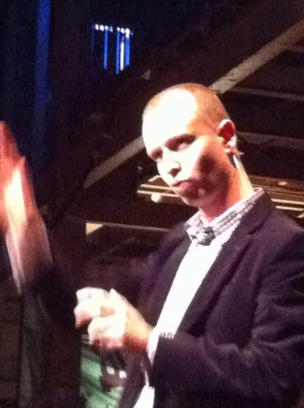 JoBos2's tweet photo. Cyriel als altijd inspirerend en energie- gevend op #pgmopen. http://t.co/SWDZiiDZ