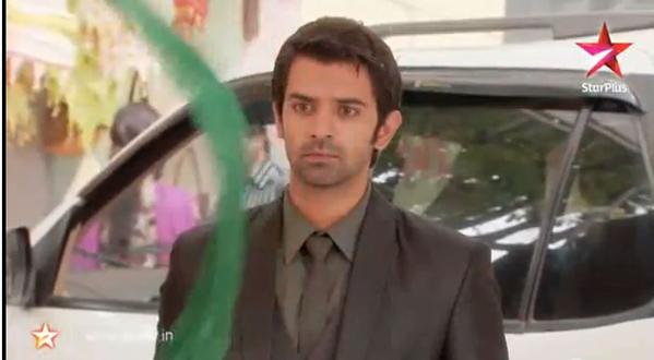 IPKKND_'s tweet photo. That sad moment when you're jealous of a cloth because its closer to #BarunSobti than you'll ever be! #IPKKND http://t.co/7D1ca3LL