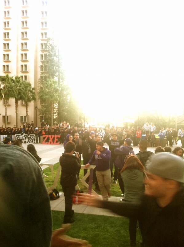 tmacdabeast's tweet image. Smackin at the school house #StepShows