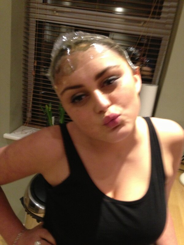 Megpoz's tweet image. Hair dyeing time #scary #condomhead #poserrr