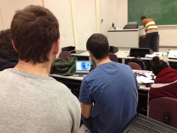 DoubleDAMHD's tweet image. Streaming hockey during a lab... #ThisIsCanada #TAproblems