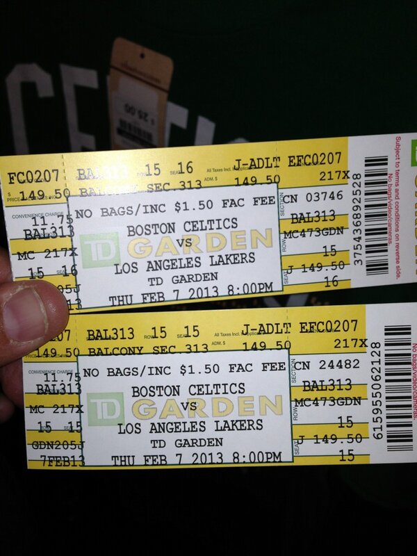 JuanCattivelli's tweet photo. Lakers-Celtics @boston http://t.co/uCJDMwrf