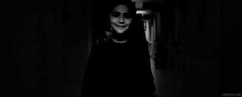 DanielColeman__'s tweet photo. Don't trust her. http://t.co/oGg8lfwb